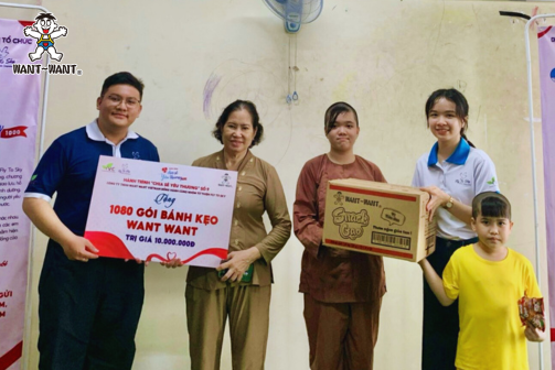 Đồng hành cùng nhóm thiện nguyện Fly To Sky TP.HCM