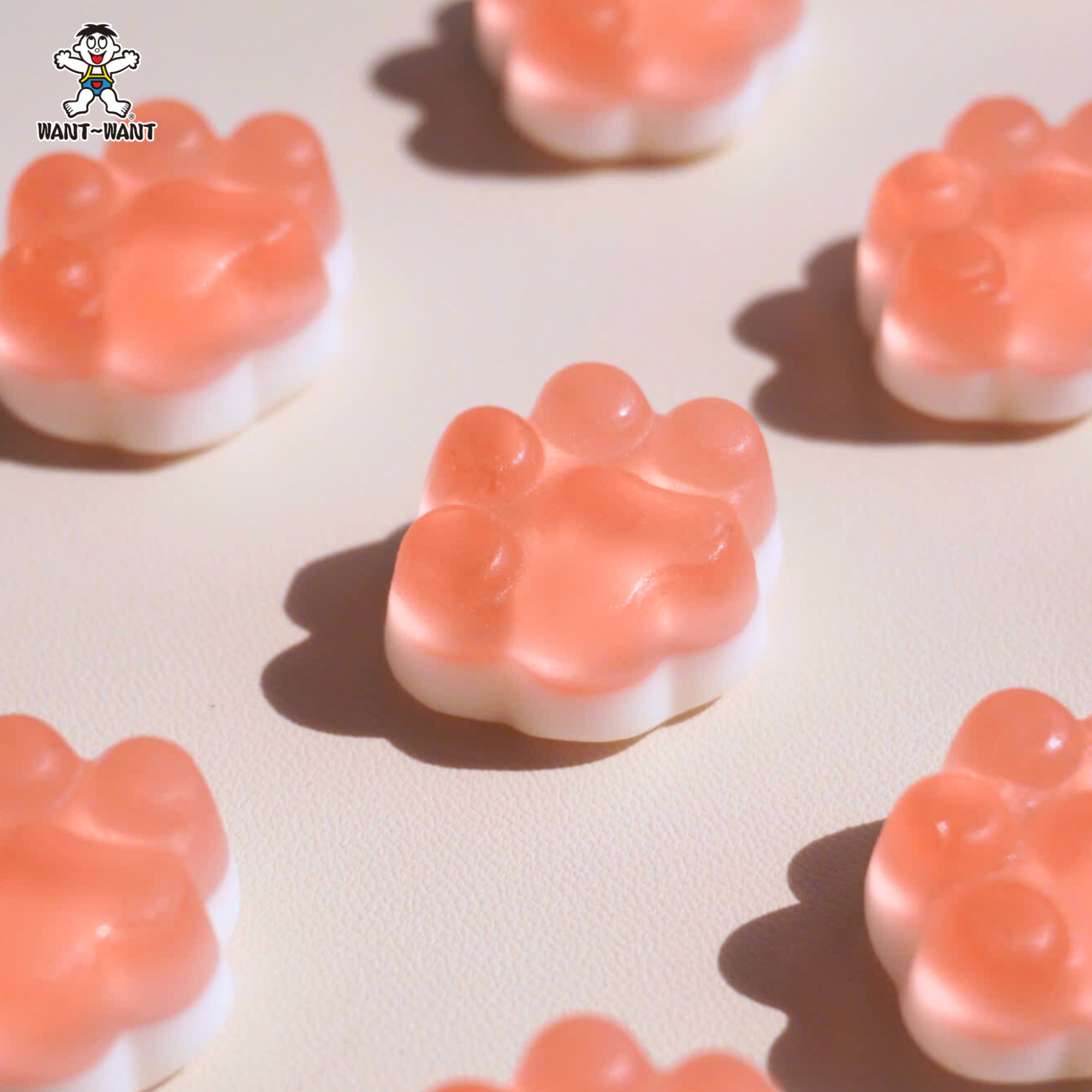 Kẹo dẻo chân mèo 2 lớp dâu và sữa chua Want Want QQ Gummies