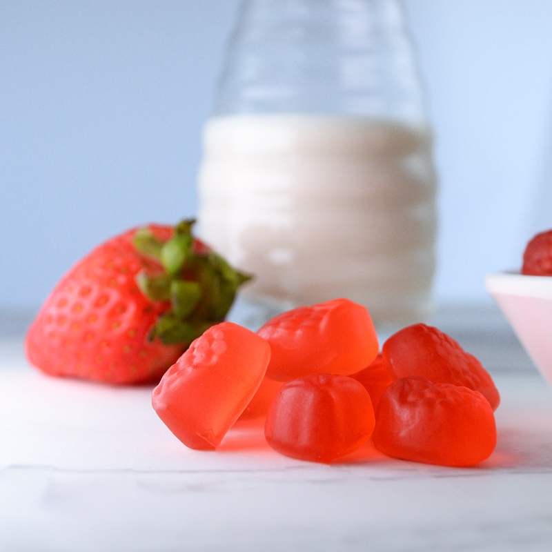 WANT WANT QQ Gummies Strawberry Flavor 20g, 70g